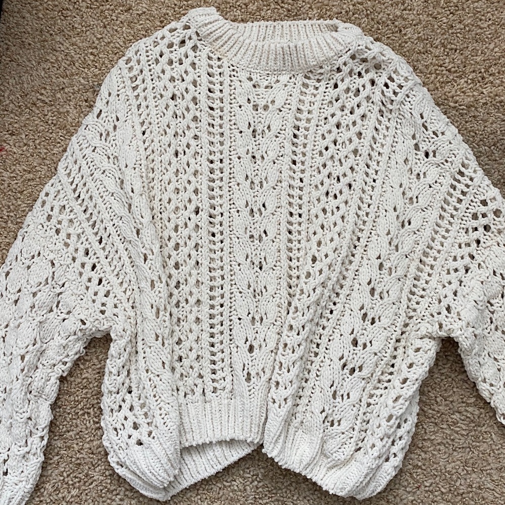 Forever 21 White Sweater